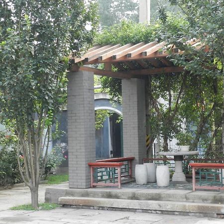 Beijing Zilong Hotel Exterior photo